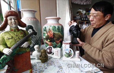 3月1日，房冠龍?jiān)诩抑姓聿糠植仄贰? /><br />3月1日，房冠龍?jiān)诩抑姓聿糠植仄贰?/p>
<p style=