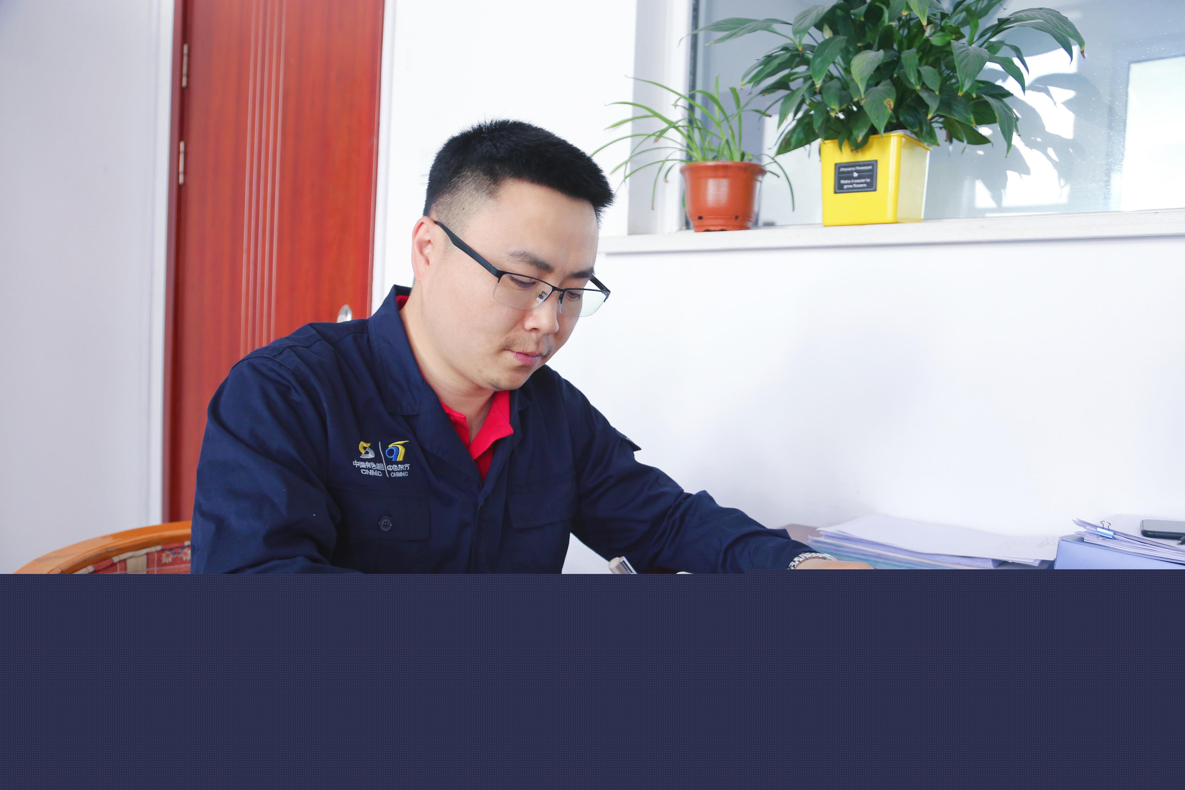 與“鈹”為伴 勇當(dāng)科技自立自強“排頭兵”1